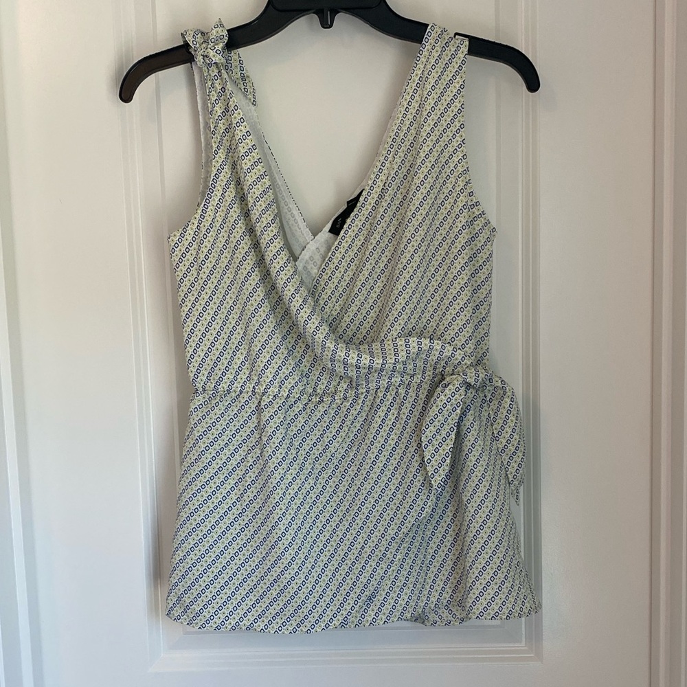 2/30$  banana republic tank top